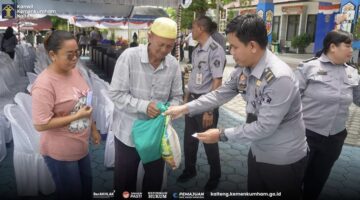 Implementasikan Program Akselerasi, Kakanwil Kemenkumham Kalteng Maju Amintas Siburian Pimpin Penyaluran Bantuan Sosial Kepada 500 Warga Terdampak Ekonomi